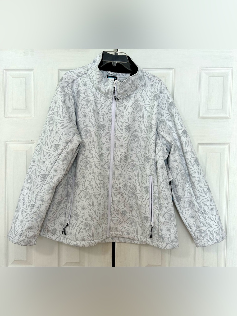 New Iceburg Women's size 2xl Floral Print Athletic Jacket/coat Full Zip